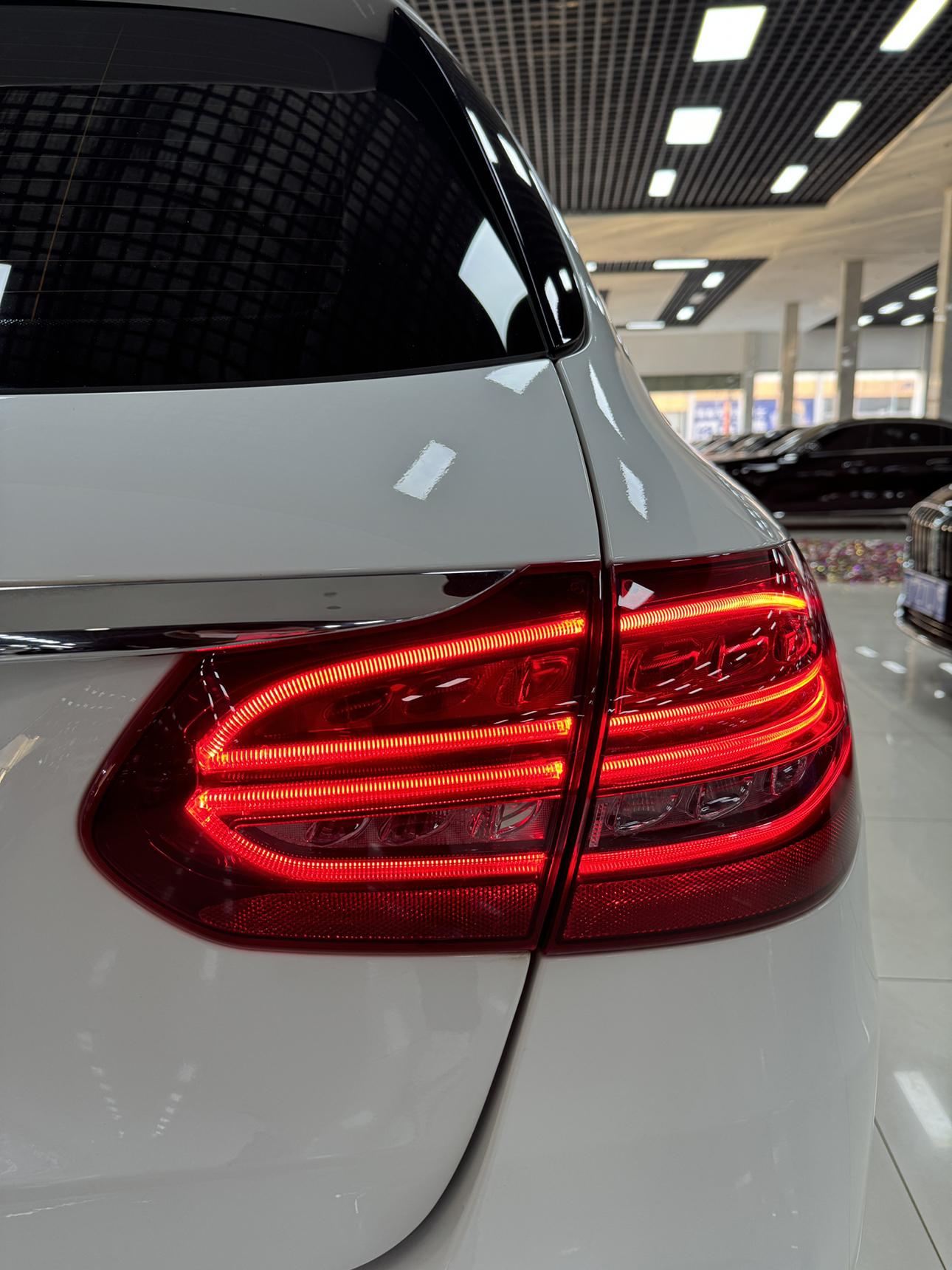 Mercedes-Benz C-Class 2021 thumb 6