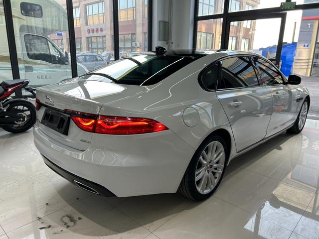 Jaguar XF 2020 thumb 4