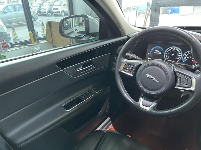 Jaguar XF 2020 thumb 11