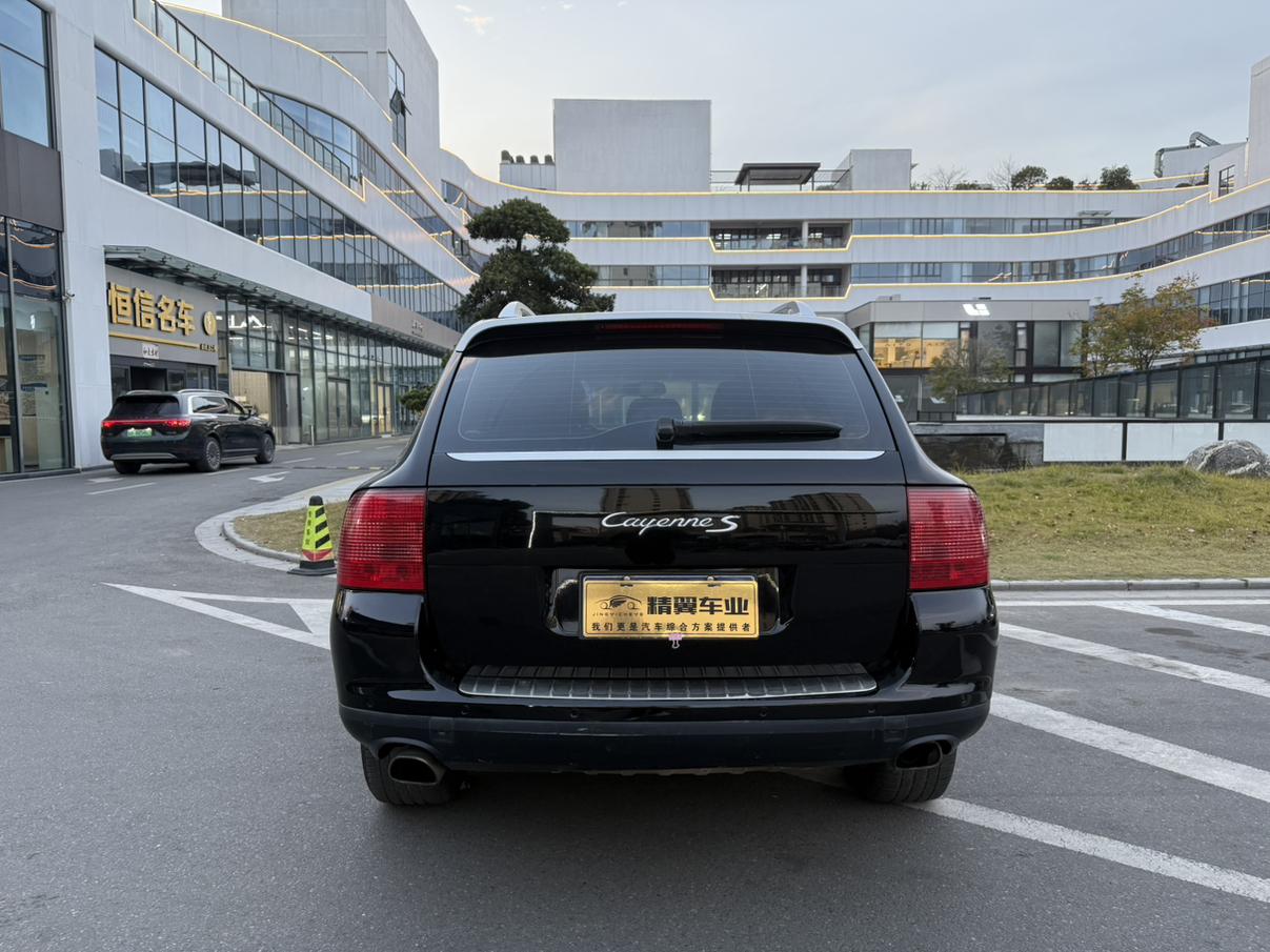 Porsche Cayenne 2006 thumb 2