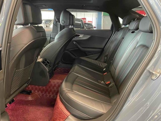 Audi A4 2022 thumb 5