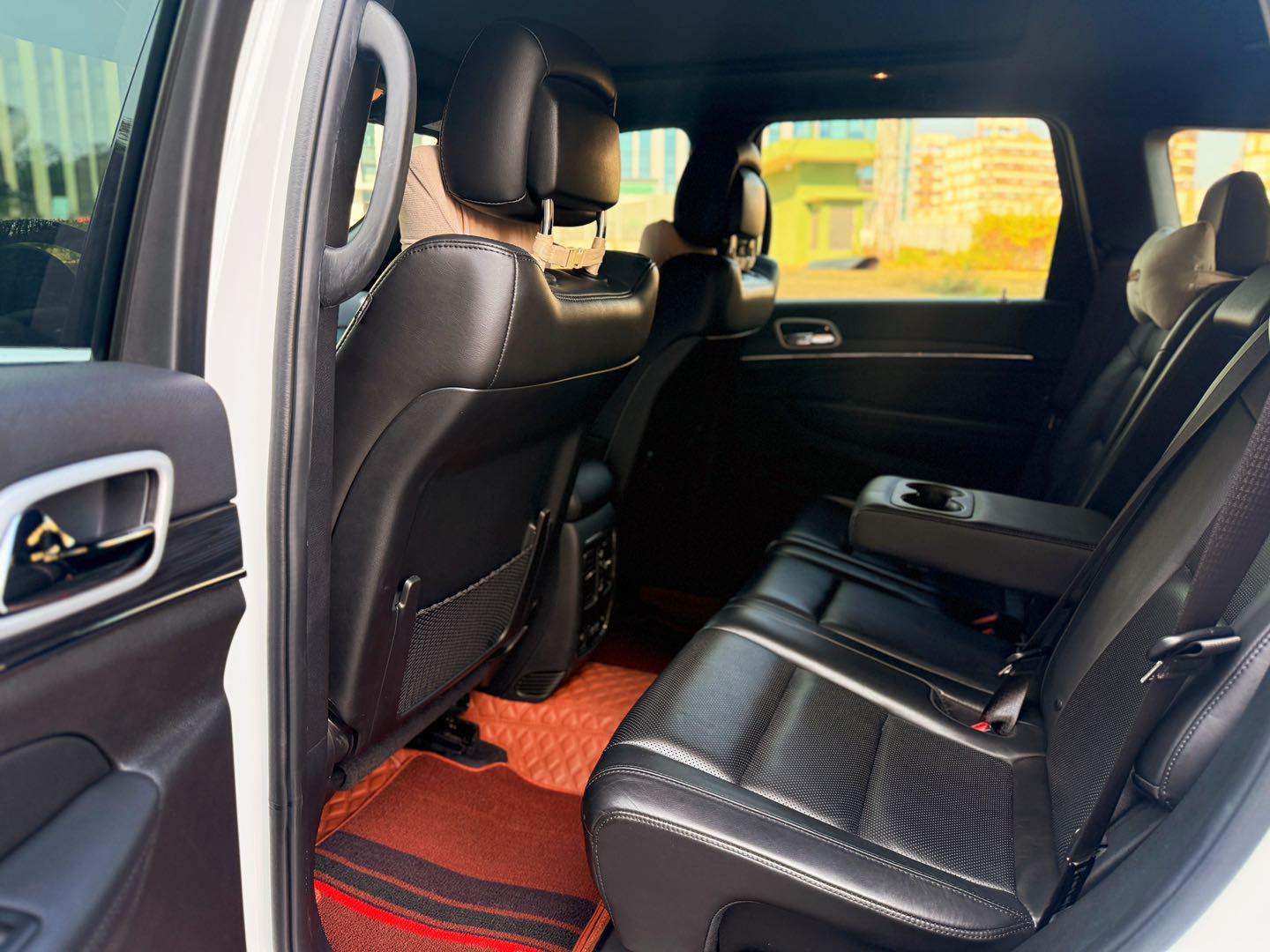 Jeep Grand Cherokee 2023 thumb 10