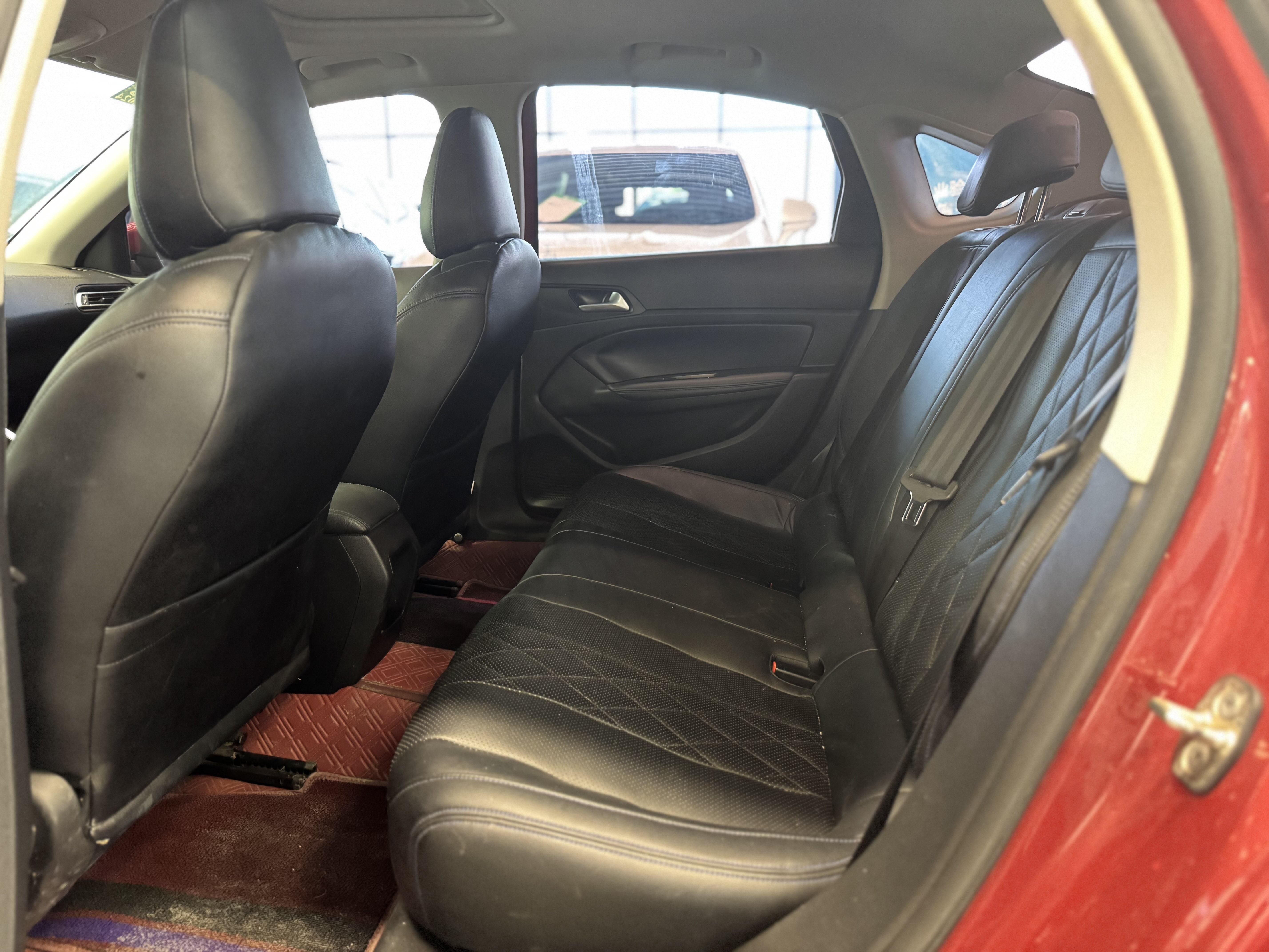 Peugeot 308 2020 thumb 7
