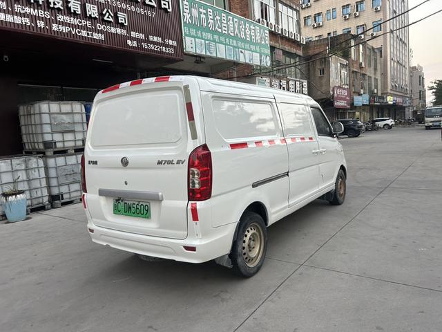 Xinlongma M70 EV 2020 thumb 2