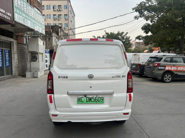 Xinlongma M70 EV 2020 thumb 3