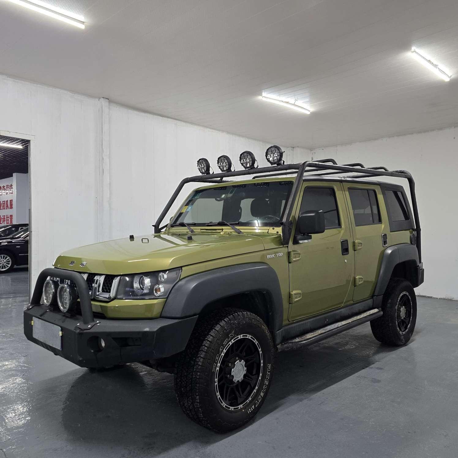 BJ 40 2018 thumb 8