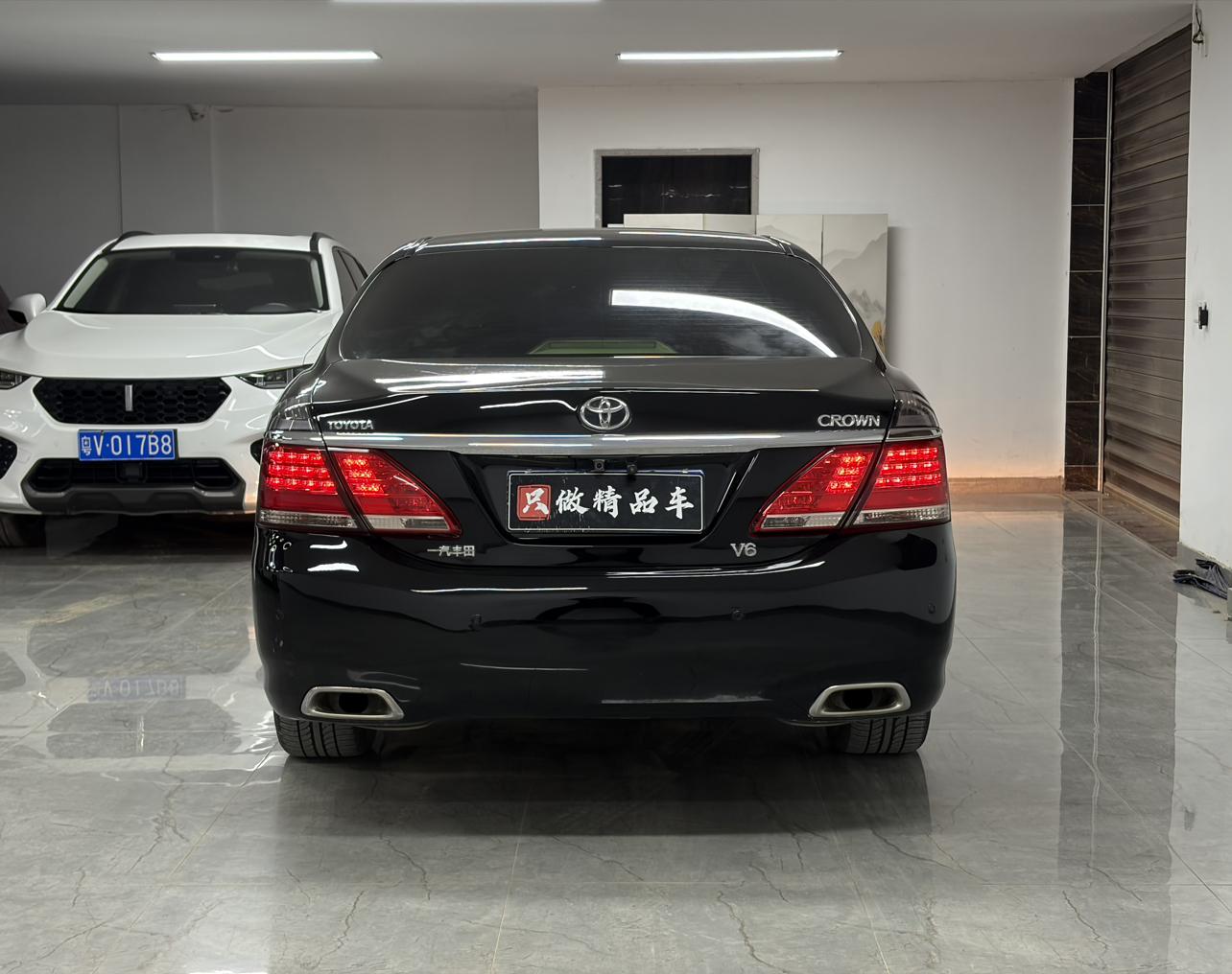 Toyota Crown 2014 thumb 11