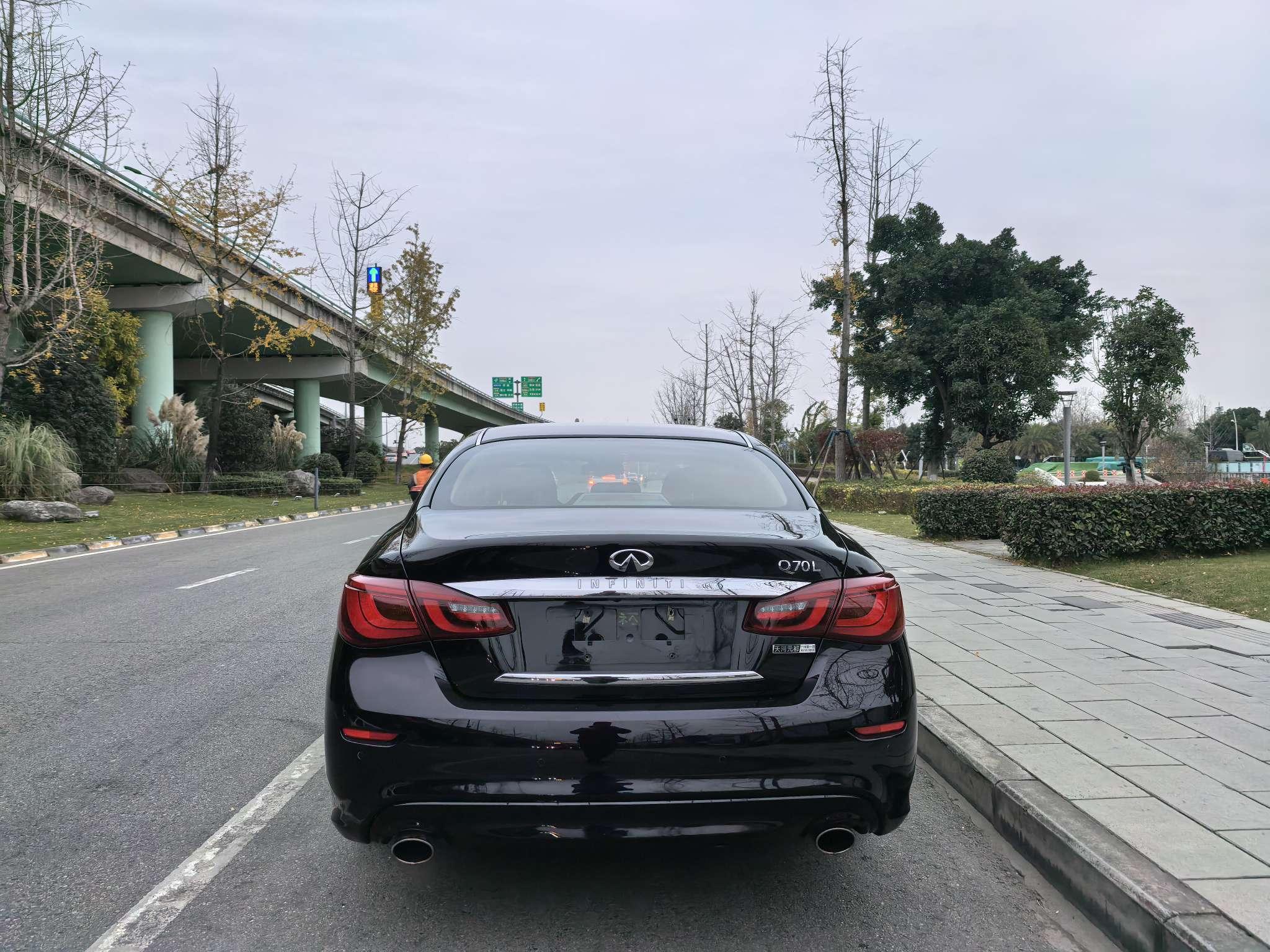 Infiniti Q70 2020 thumb 4