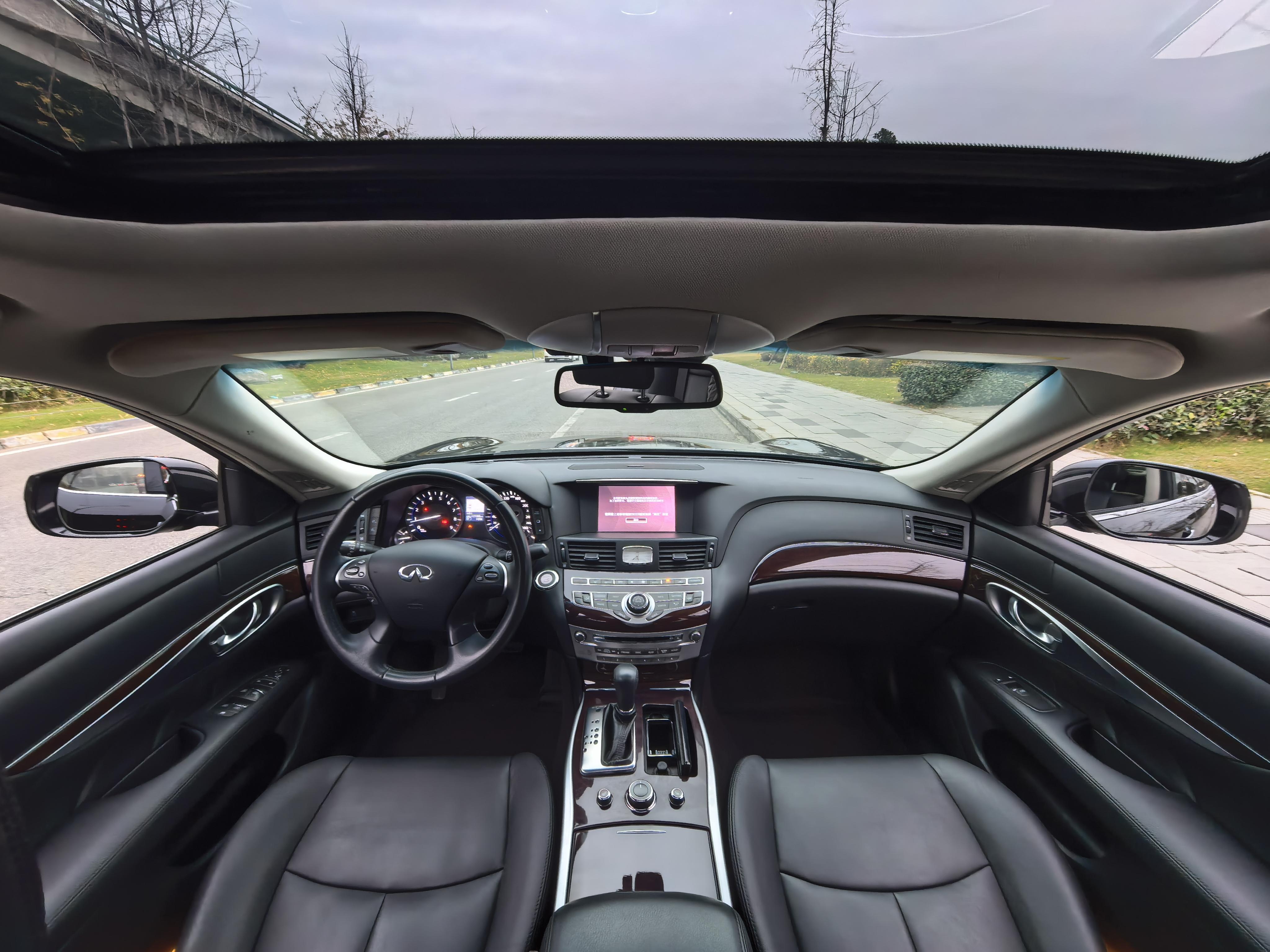 Infiniti Q70 2020 thumb 12