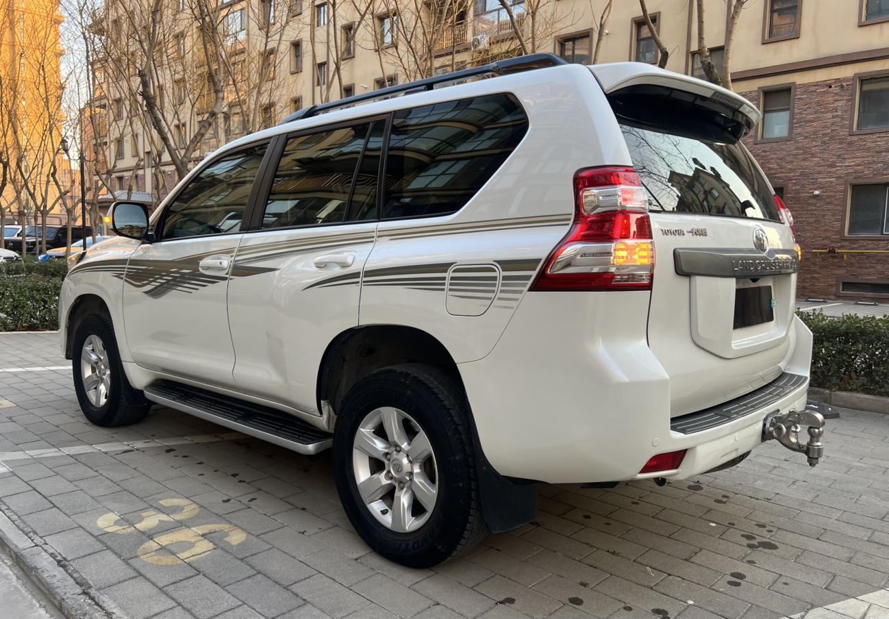 Toyota Land Cruiser Prado 2017 thumb 2