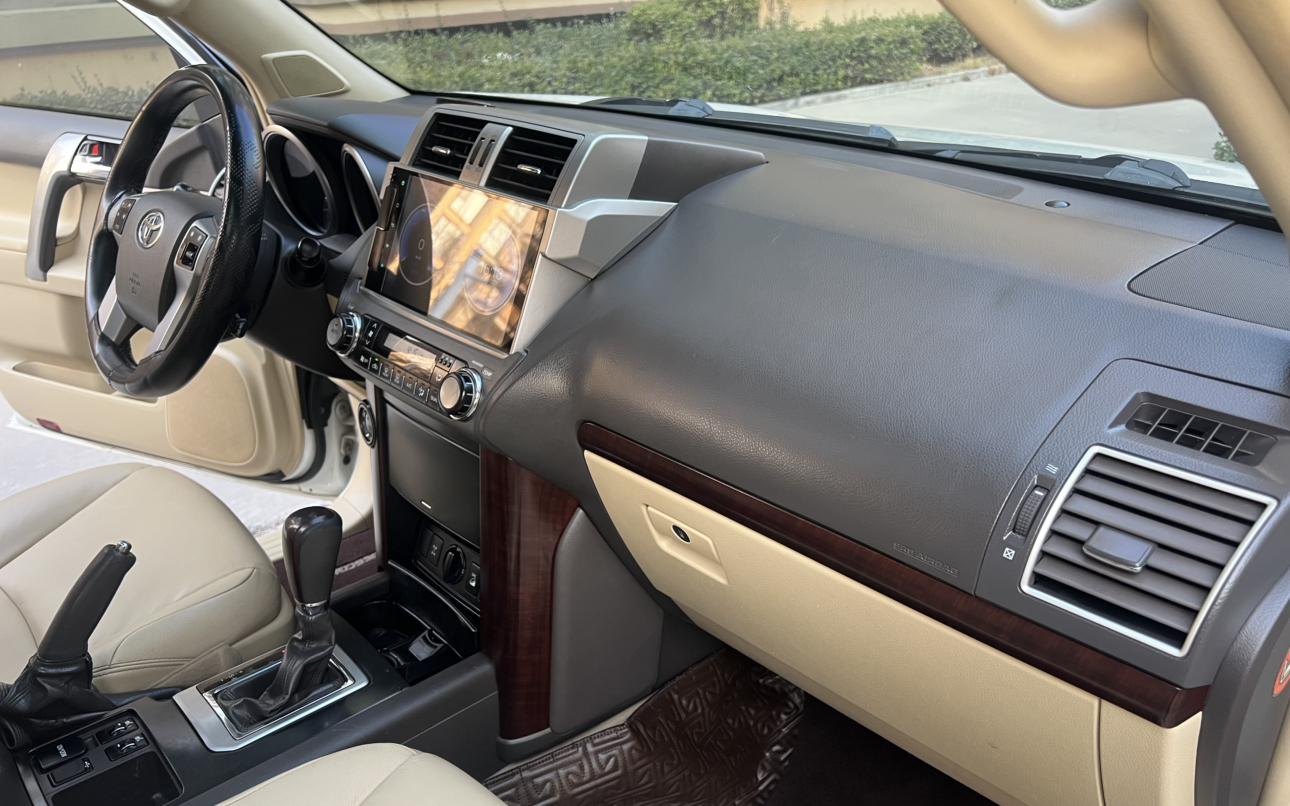 Toyota Land Cruiser Prado 2017 thumb 6