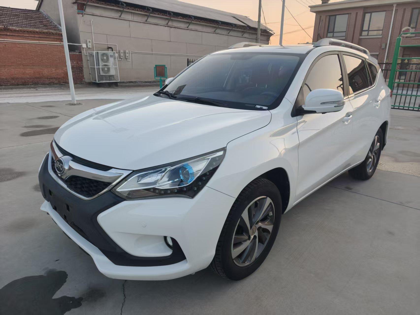BYD Song 2016 thumb 12