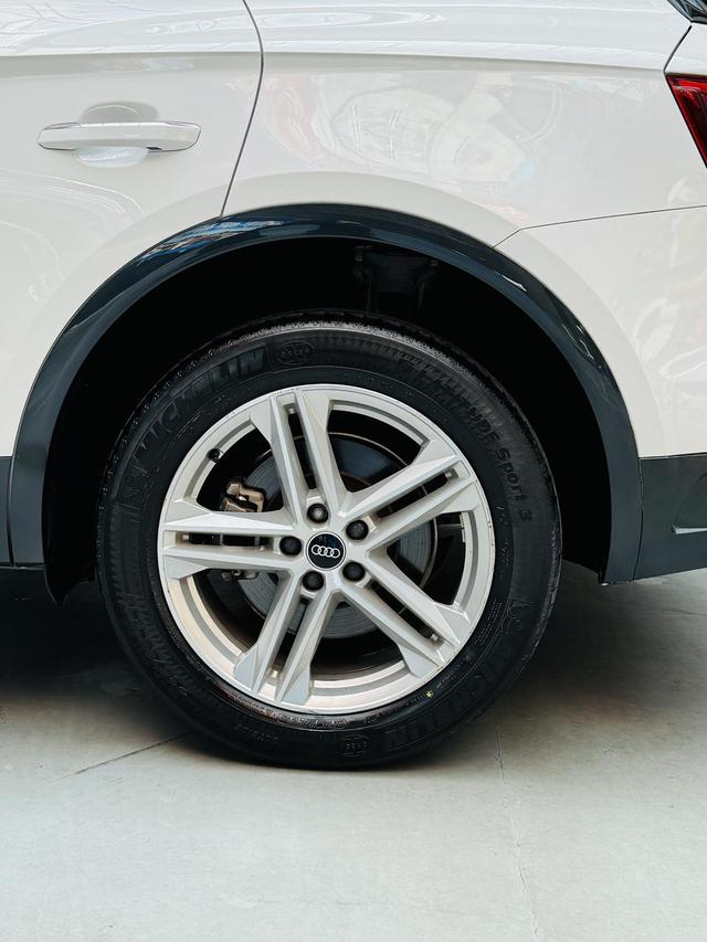 Audi Q5 2021 thumb 2