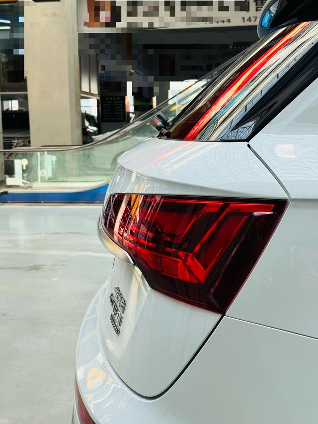 Audi Q5 2021 thumb 3