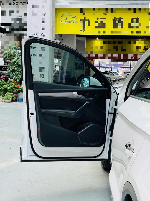 Audi Q5 2021 thumb 5
