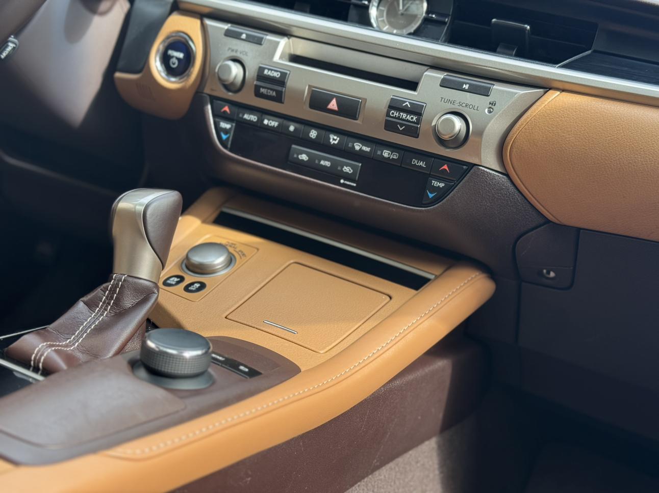 Lexus ES 2018 thumb 7