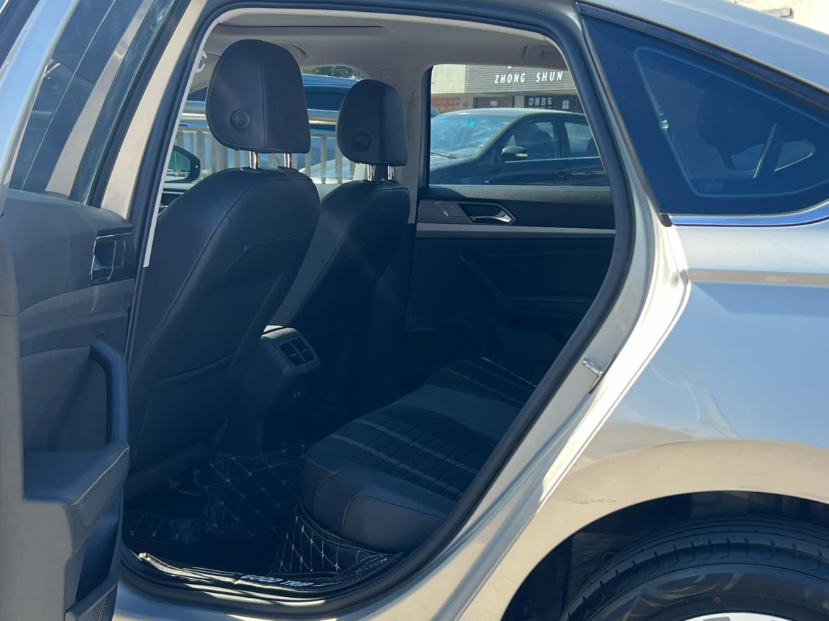 Volkswagen Lavida XR 2019 thumb 9