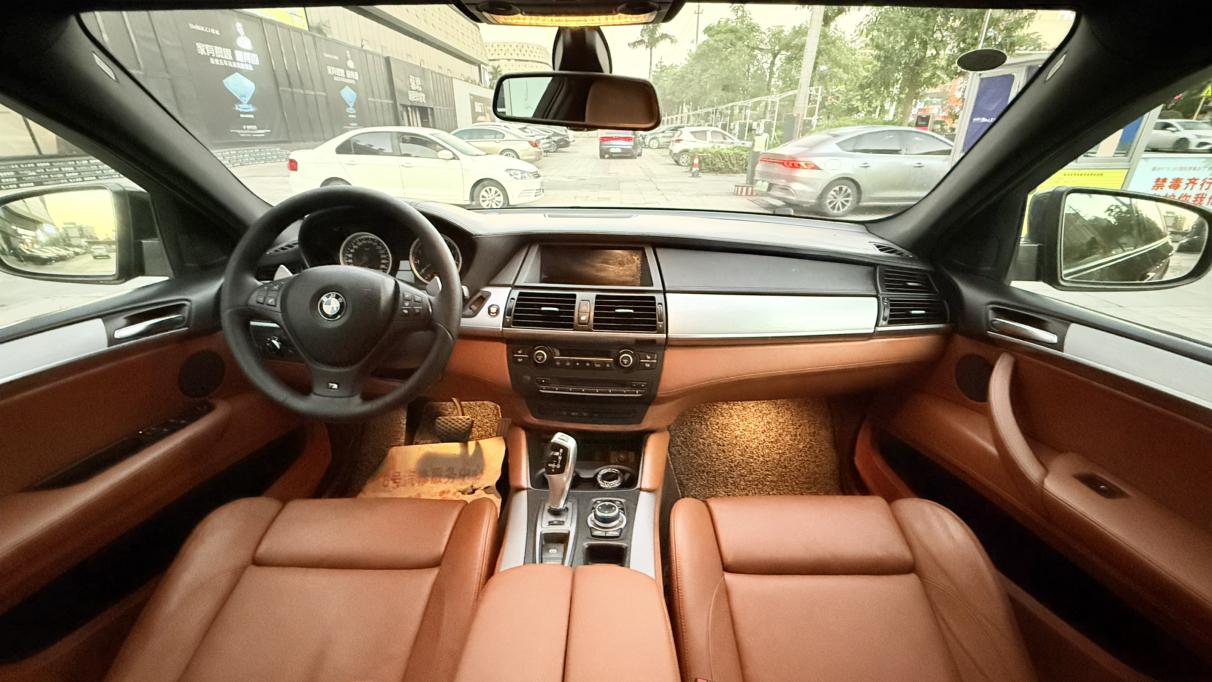 BMW X6 M 2011 thumb 9