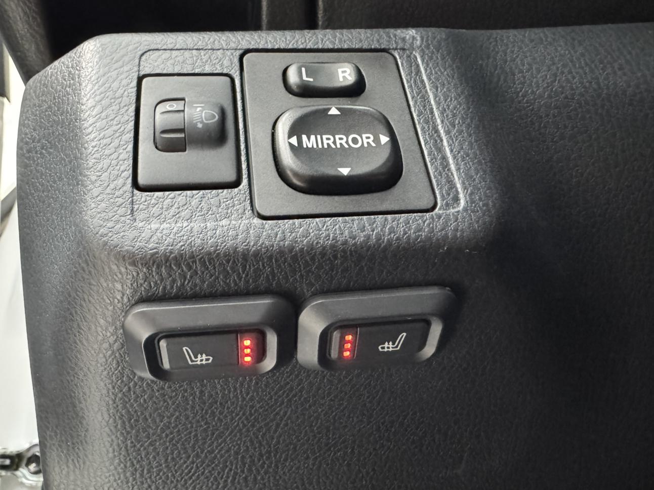 Toyota Yaris 2022 thumb 9