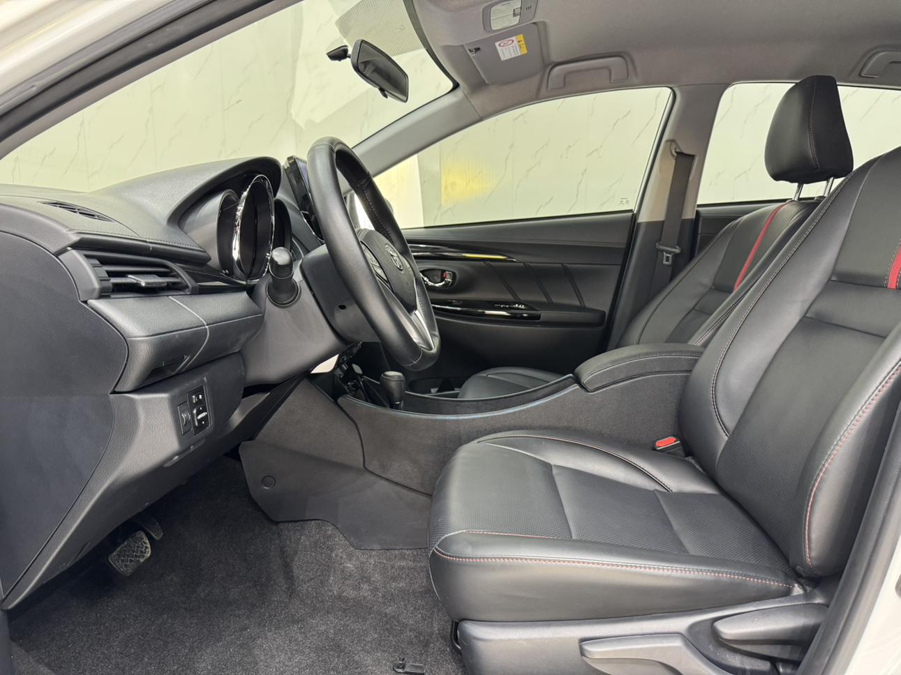 Toyota Yaris 2022 thumb 11