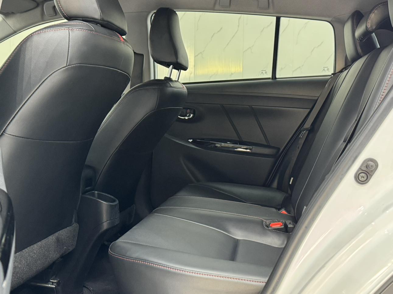 Toyota Yaris 2022 thumb 12