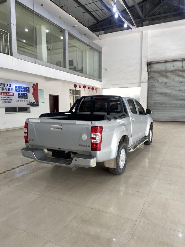 Isuzu RE-MAX 2020 thumb 2