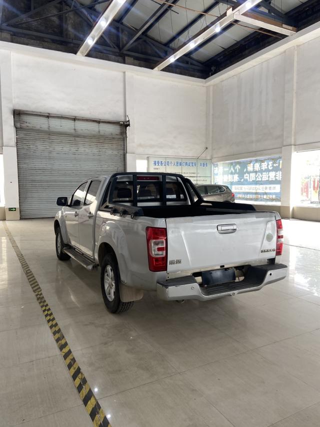 Isuzu RE-MAX 2020 thumb 3