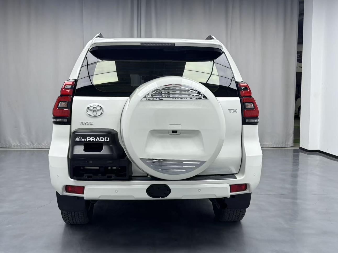Toyota Land Cruiser Prado 2018 thumb 12