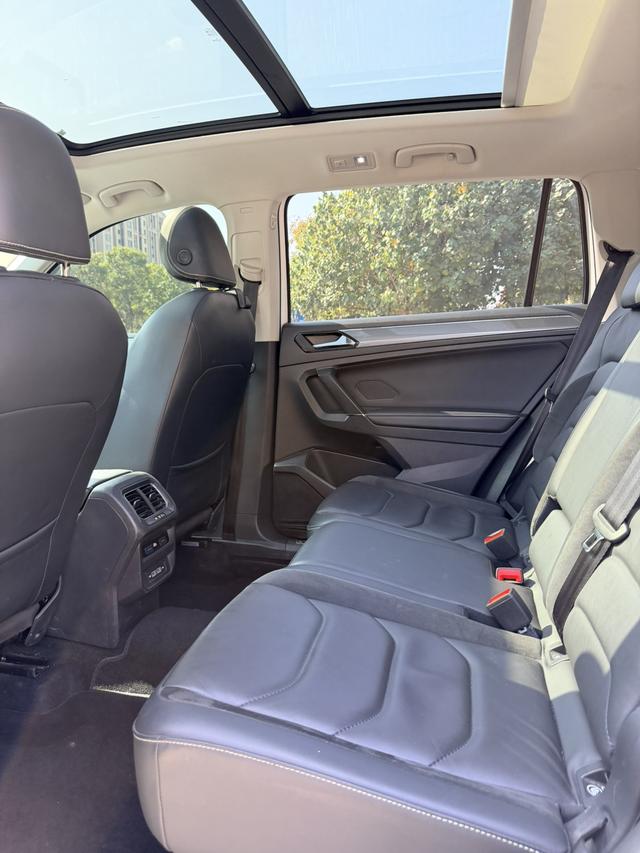 Volkswagen Tiguan 2021 thumb 6