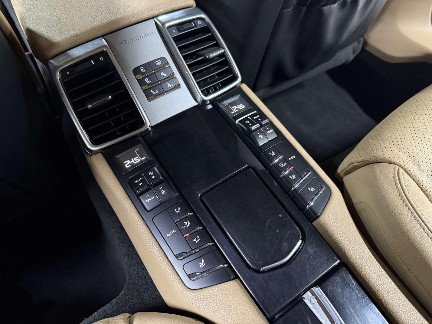 Porsche Panamera 2013 thumb 11