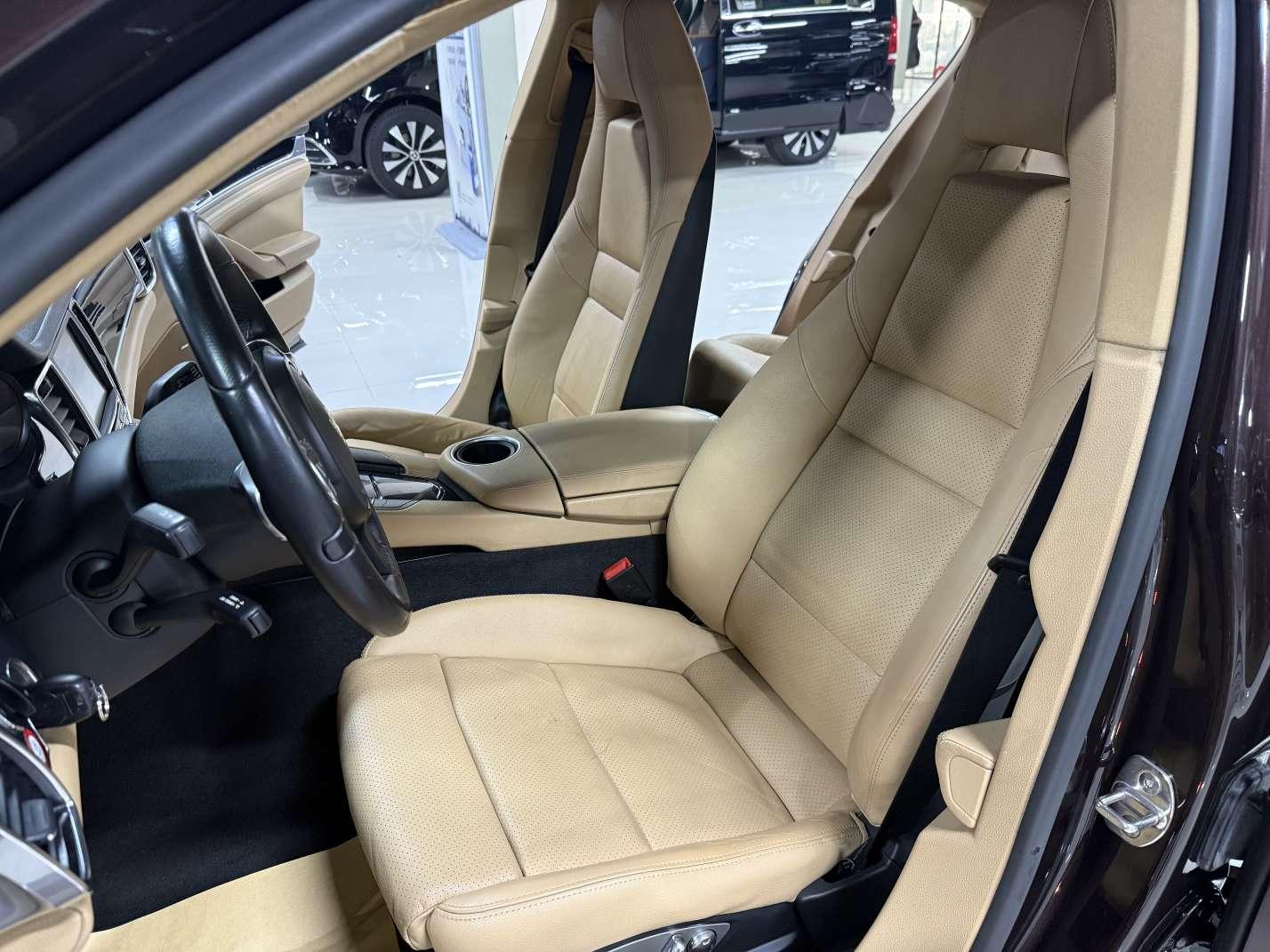 Porsche Panamera 2013 thumb 12