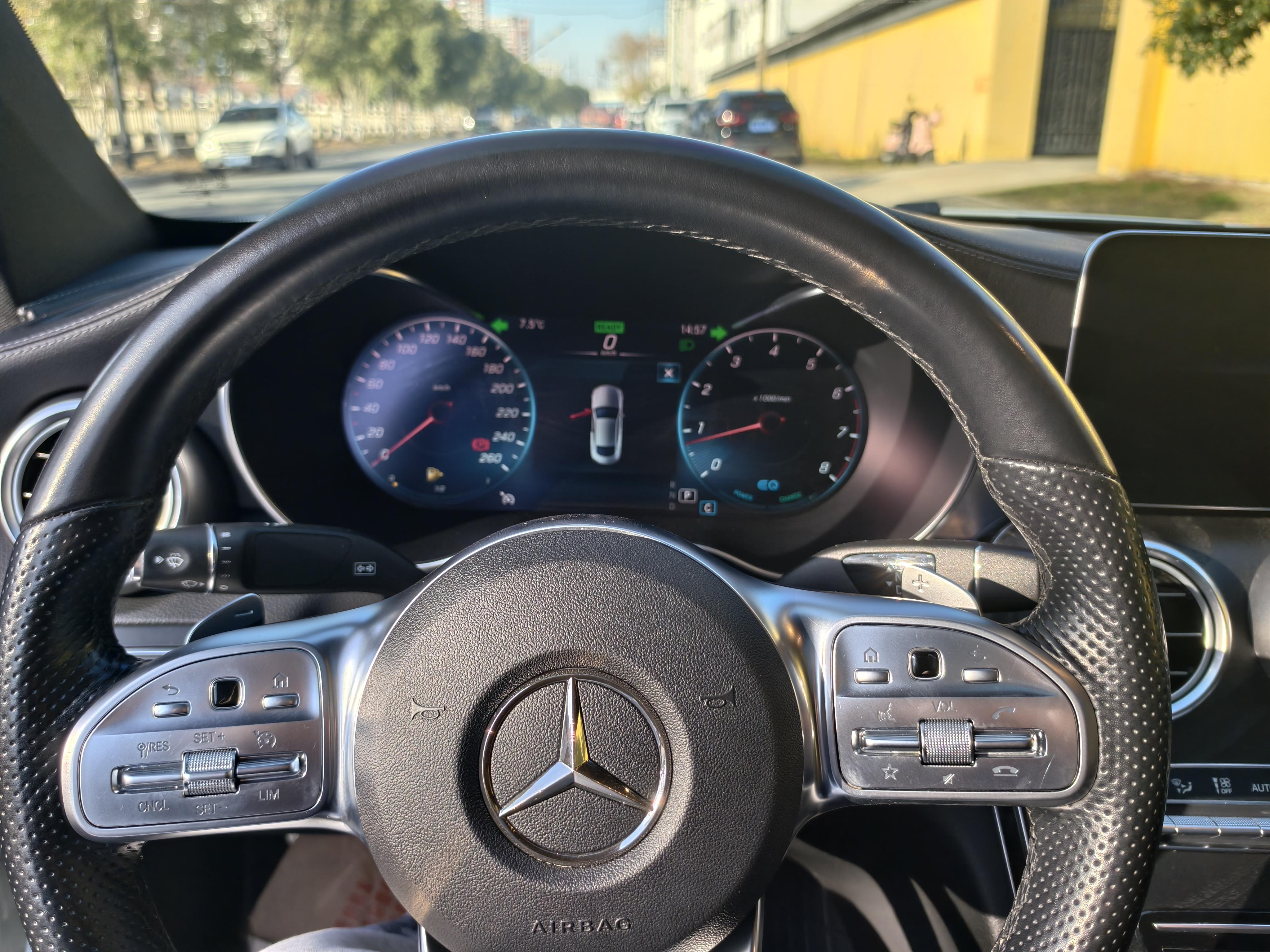 Mercedes-Benz C-Class 2020 thumb 9