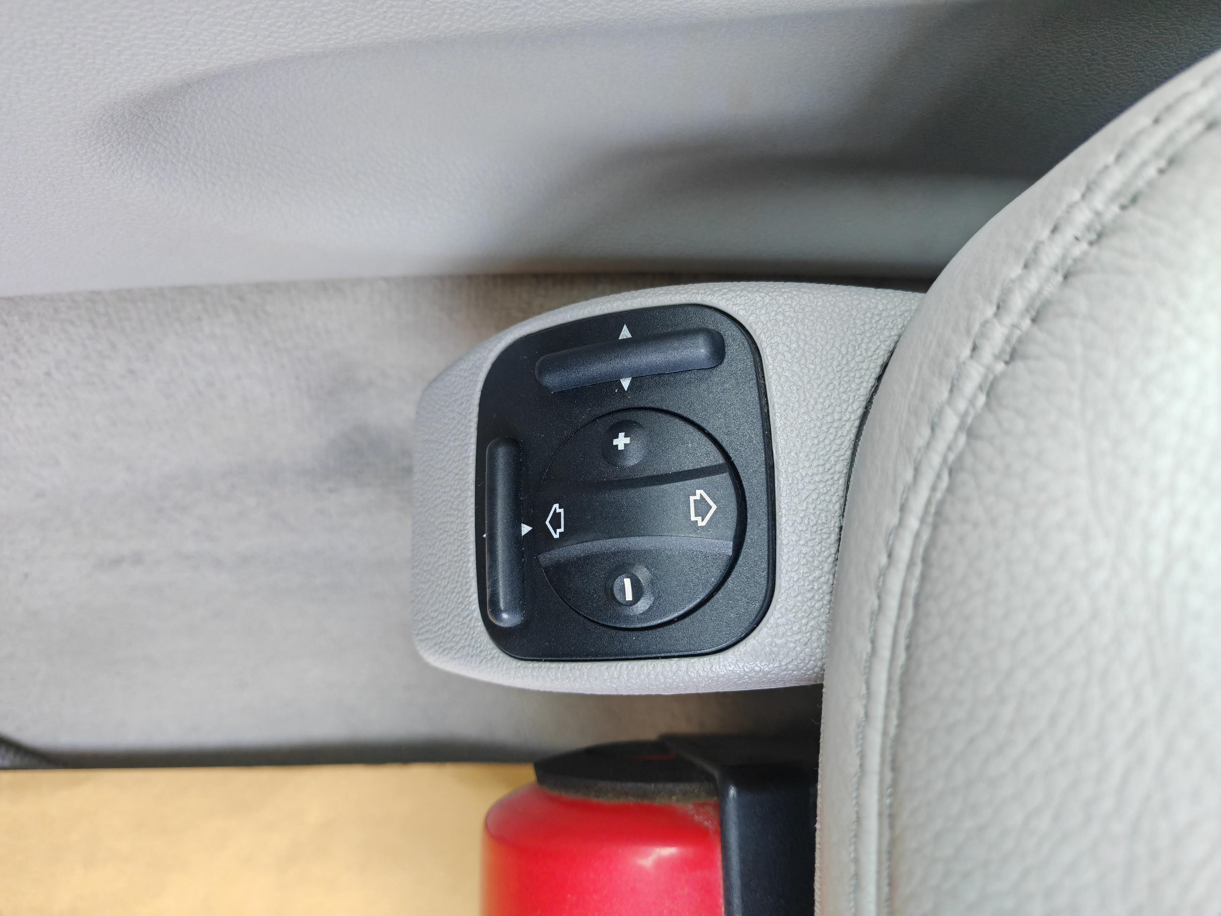 Mercedes-Benz GL 2009 thumb 5