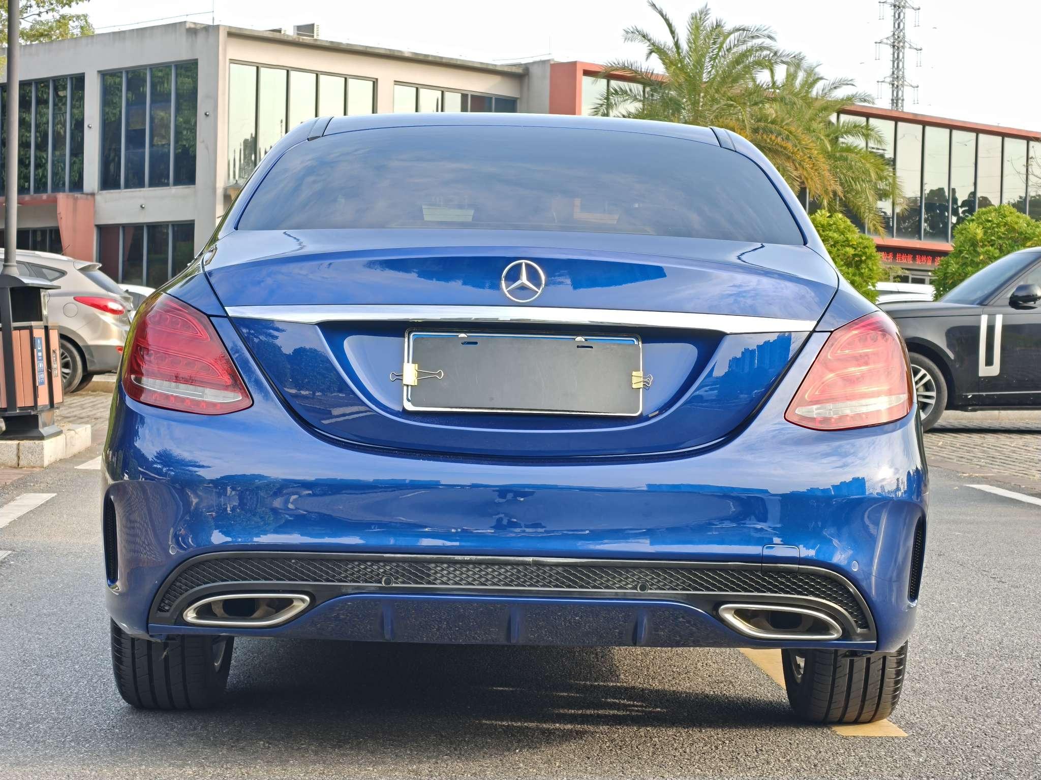 Mercedes-Benz C-Class 2017 thumb 4