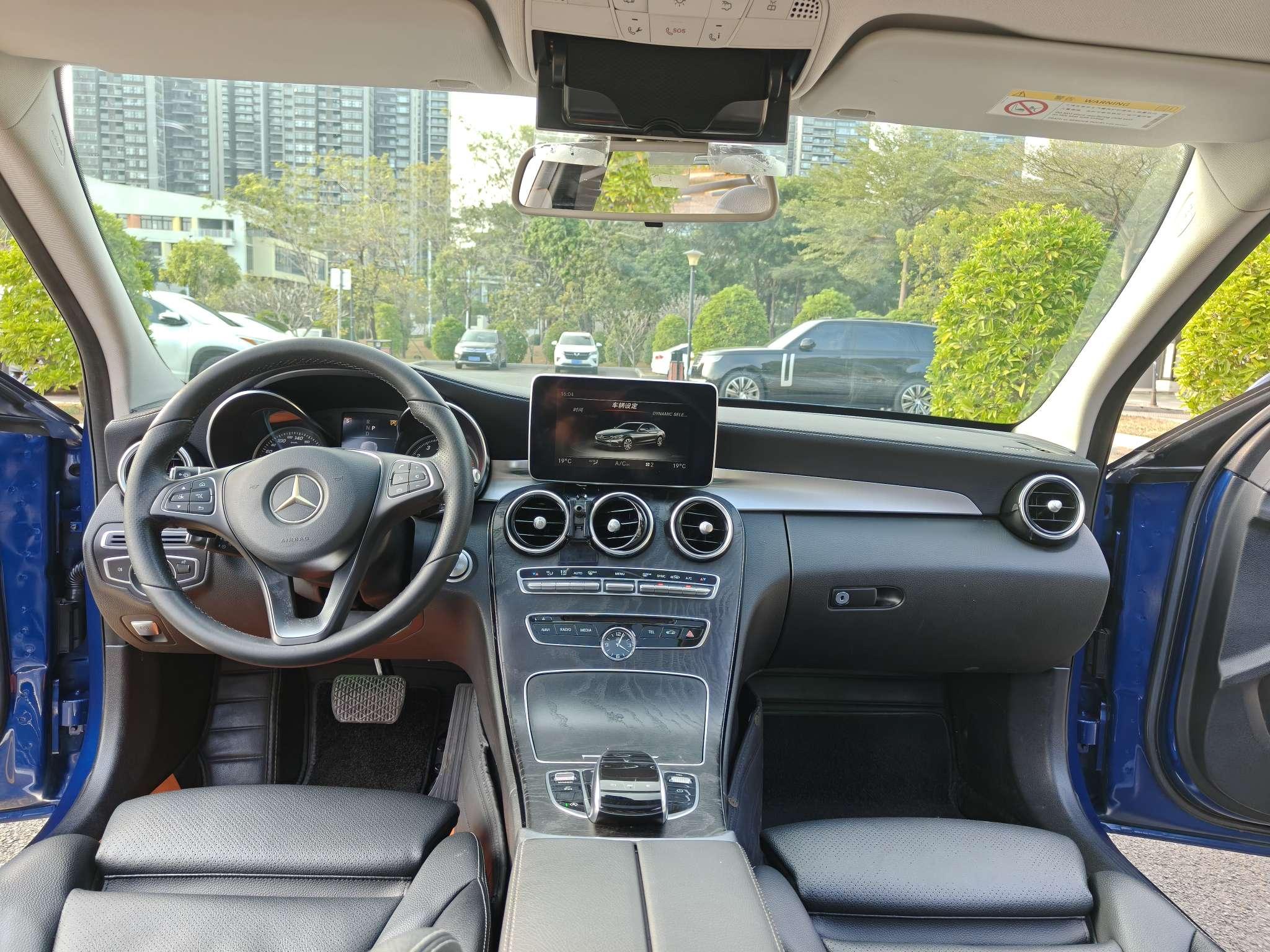 Mercedes-Benz C-Class 2017 thumb 7