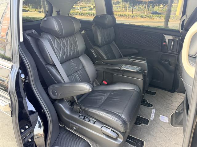 Honda Elysion 2019 thumb 4