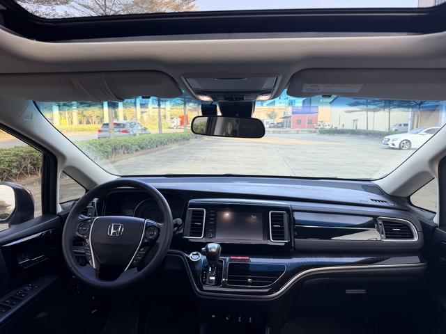 Honda Elysion 2019 thumb 6