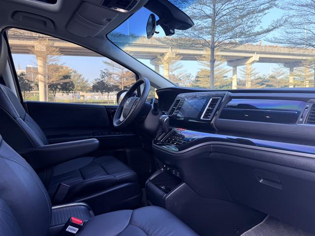 Honda Elysion 2019 thumb 9