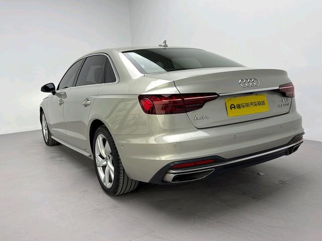 Audi A4 2020 thumb 2