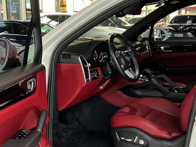 Porsche Cayenne 2019 thumb 2
