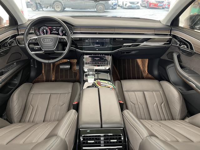 Audi A8 2023 thumb 6