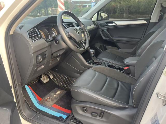 Volkswagen Tiguan 2021 thumb 2