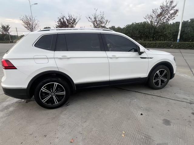 Volkswagen Tiguan 2021 thumb 7