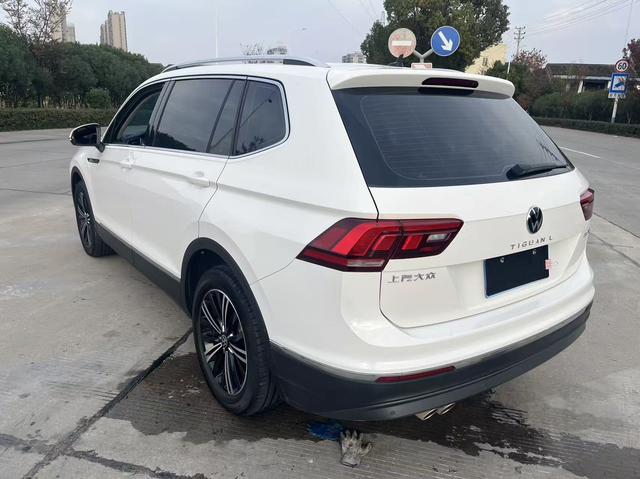 Volkswagen Tiguan 2021 thumb 12