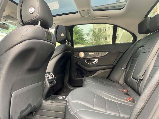 Mercedes-Benz C-Class 2019 thumb 4