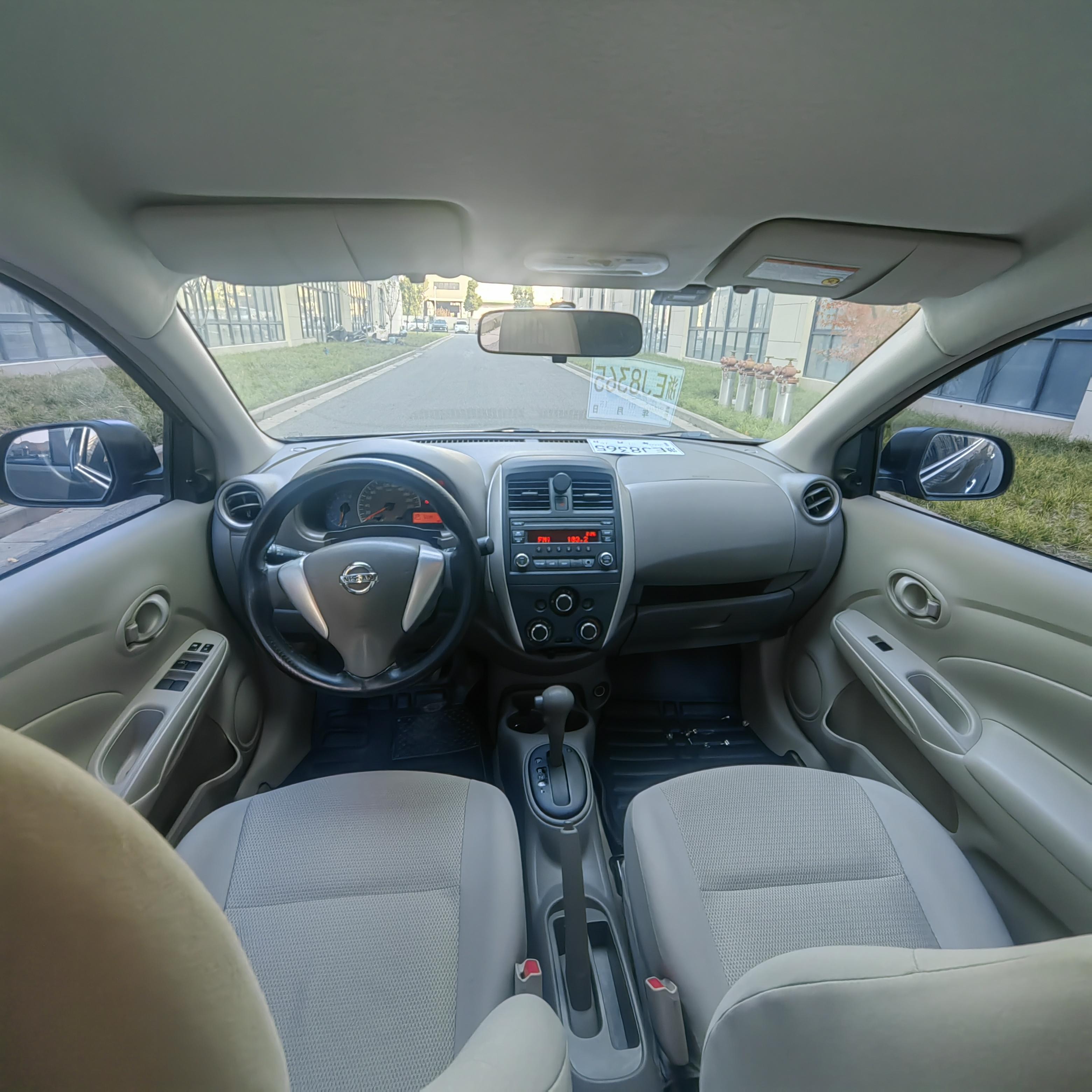 Nissan Sunny 2016 thumb 5