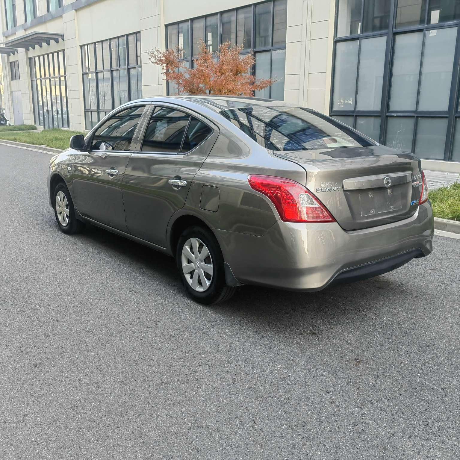 Nissan Sunny 2016 thumb 11