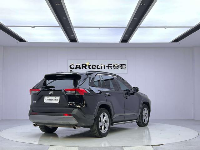 Toyota RAV4 2022 thumb 2