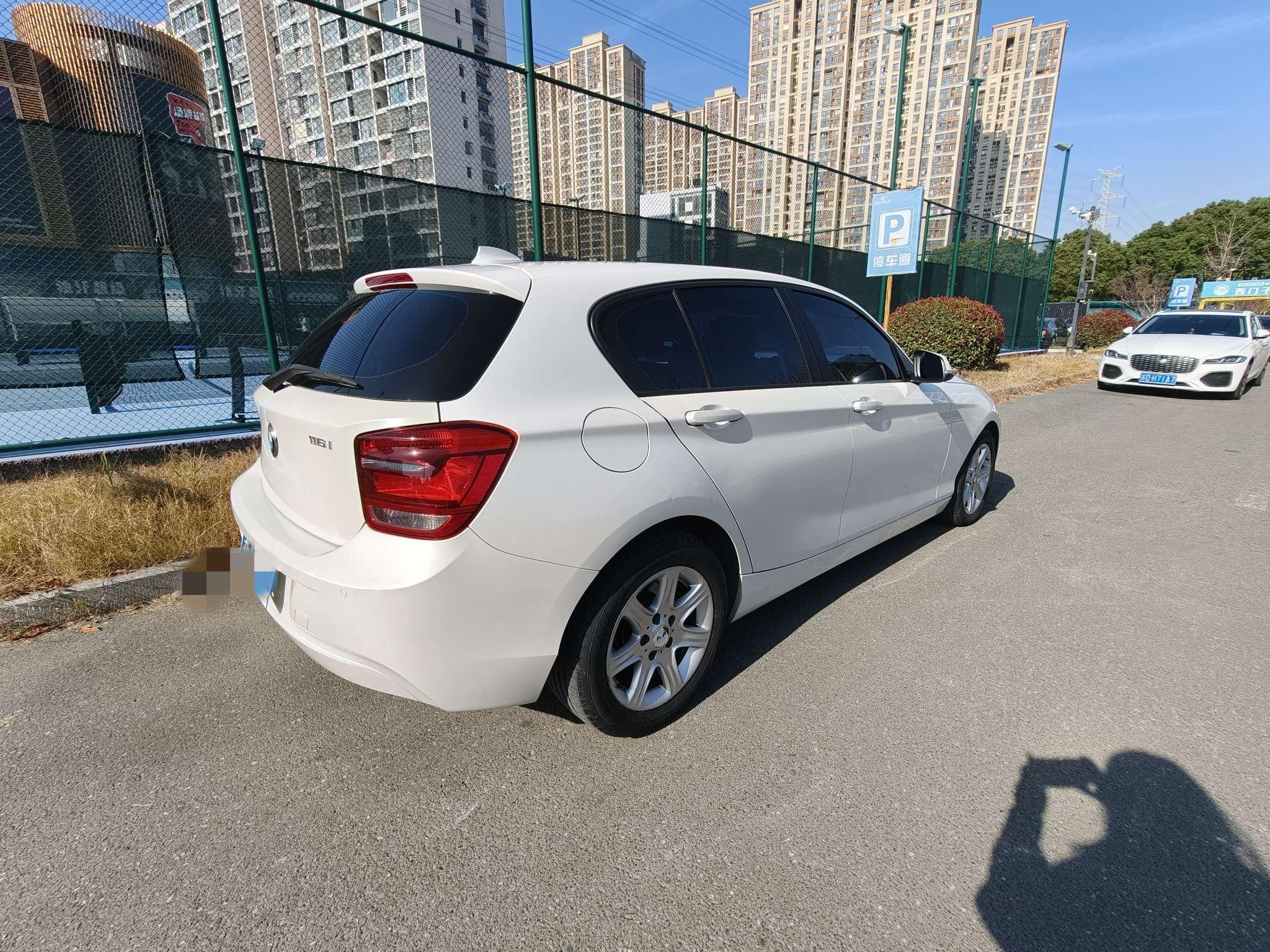 BMW 1 серии 2015 thumb 3