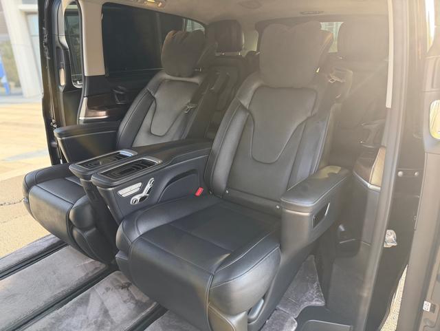 Mercedes-Benz V-Класс 2022 thumb 3